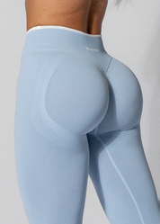CONTOUR SEAMLESS SCRUNCH BUM LEGGINGS - BABY BLUE