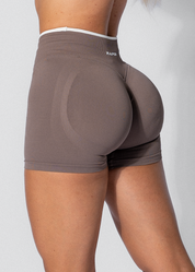 CONTOUR SEAMLESS SCRUNCH BUM SHORTS - BROWN
