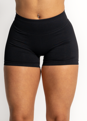 SCULPT SCRUNCH BUM SHORTS - BLACK