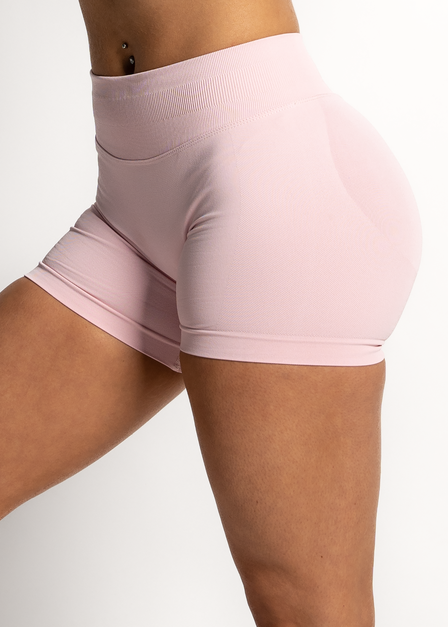 SCULPT SCRUNCH BUM SHORTS - SOFT PINK