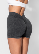 SCULPT V-SCRUNCH SHORTS - BLACK