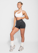 SCULPT V-SCRUNCH SHORTS - BLACK