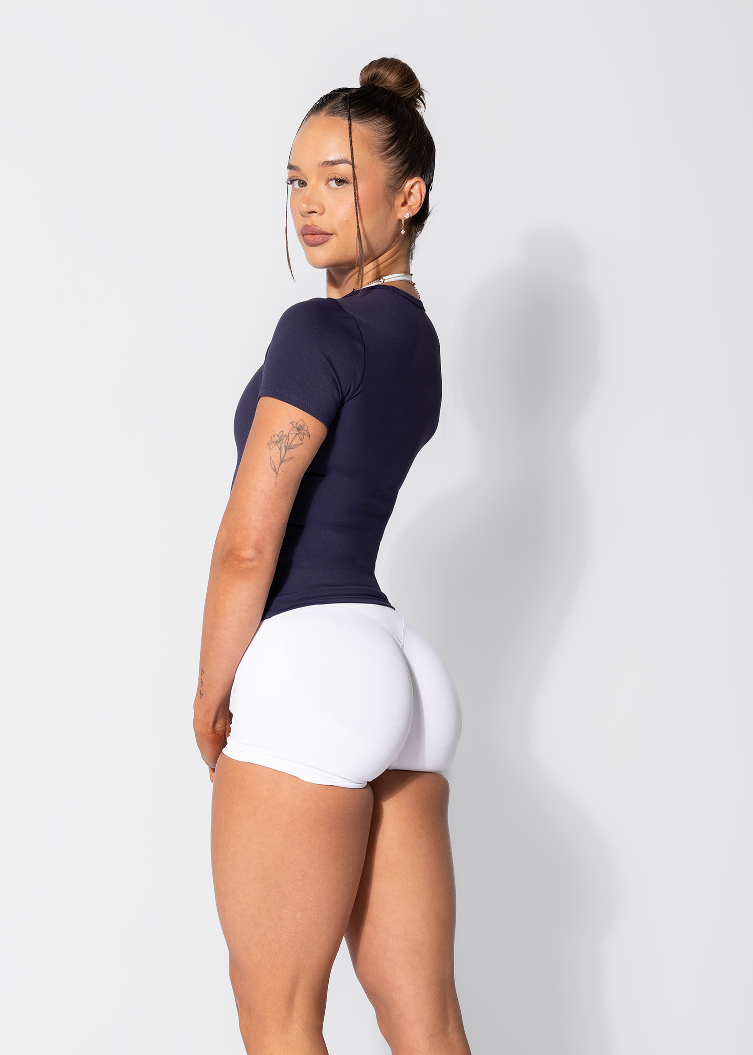 FORM FITTED TEE - NAVY BLUE