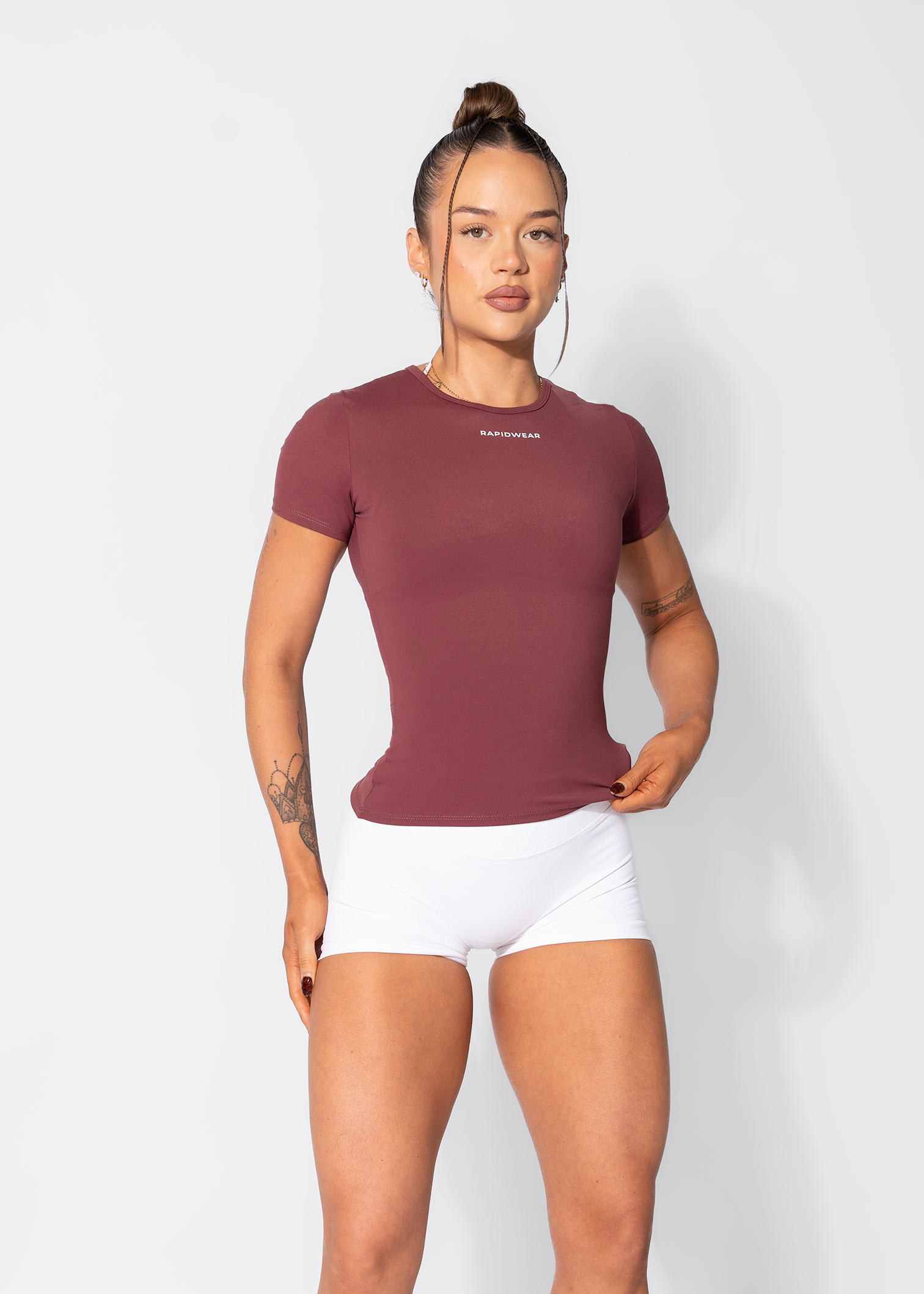 FORM FITTED TEE - BURGUNDY