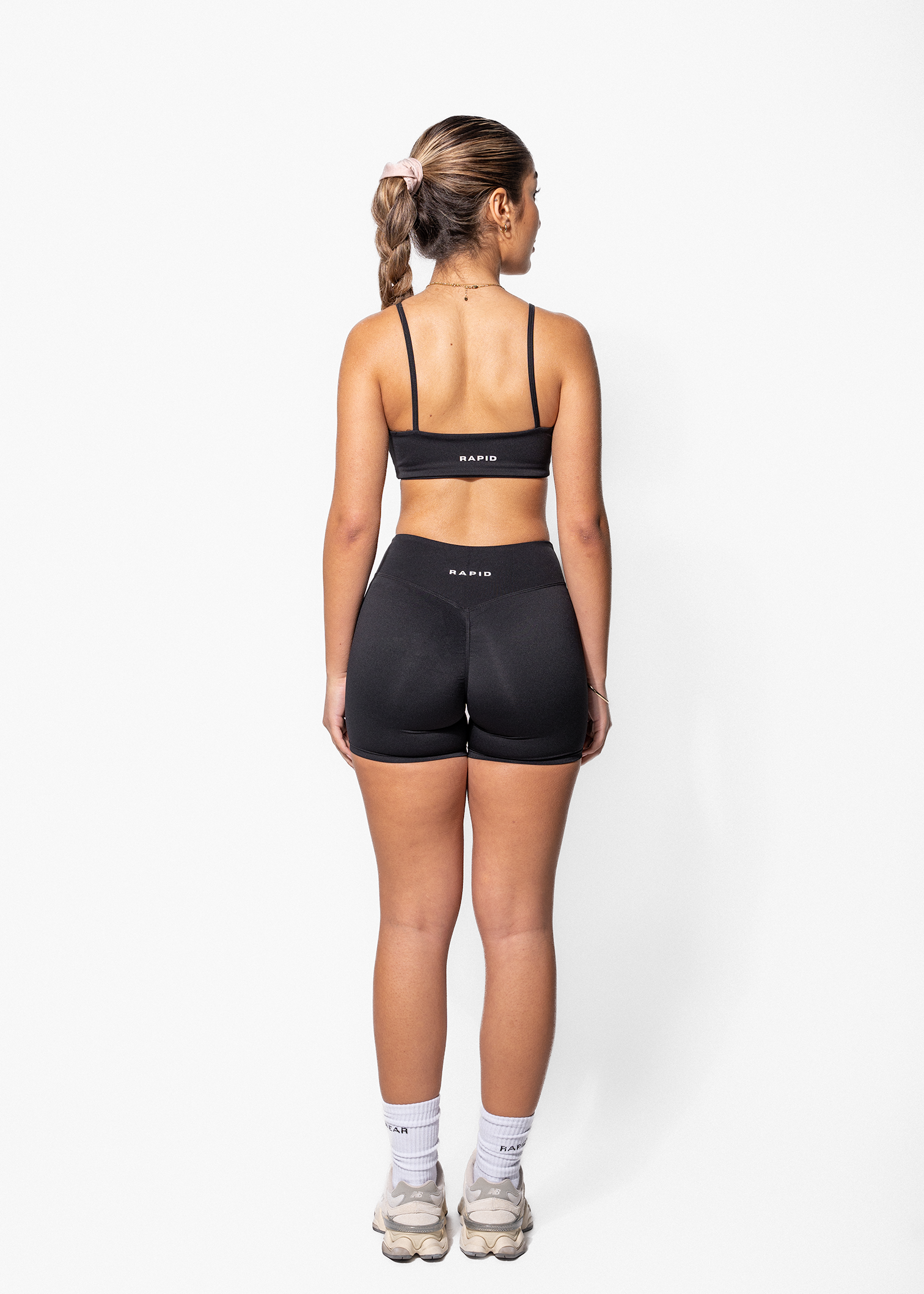 FAYE V-CUT SHORTS- BLACK