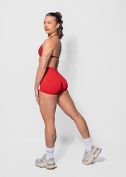 ELEVATE V-SCRUNCH BUM SHORTS - RED