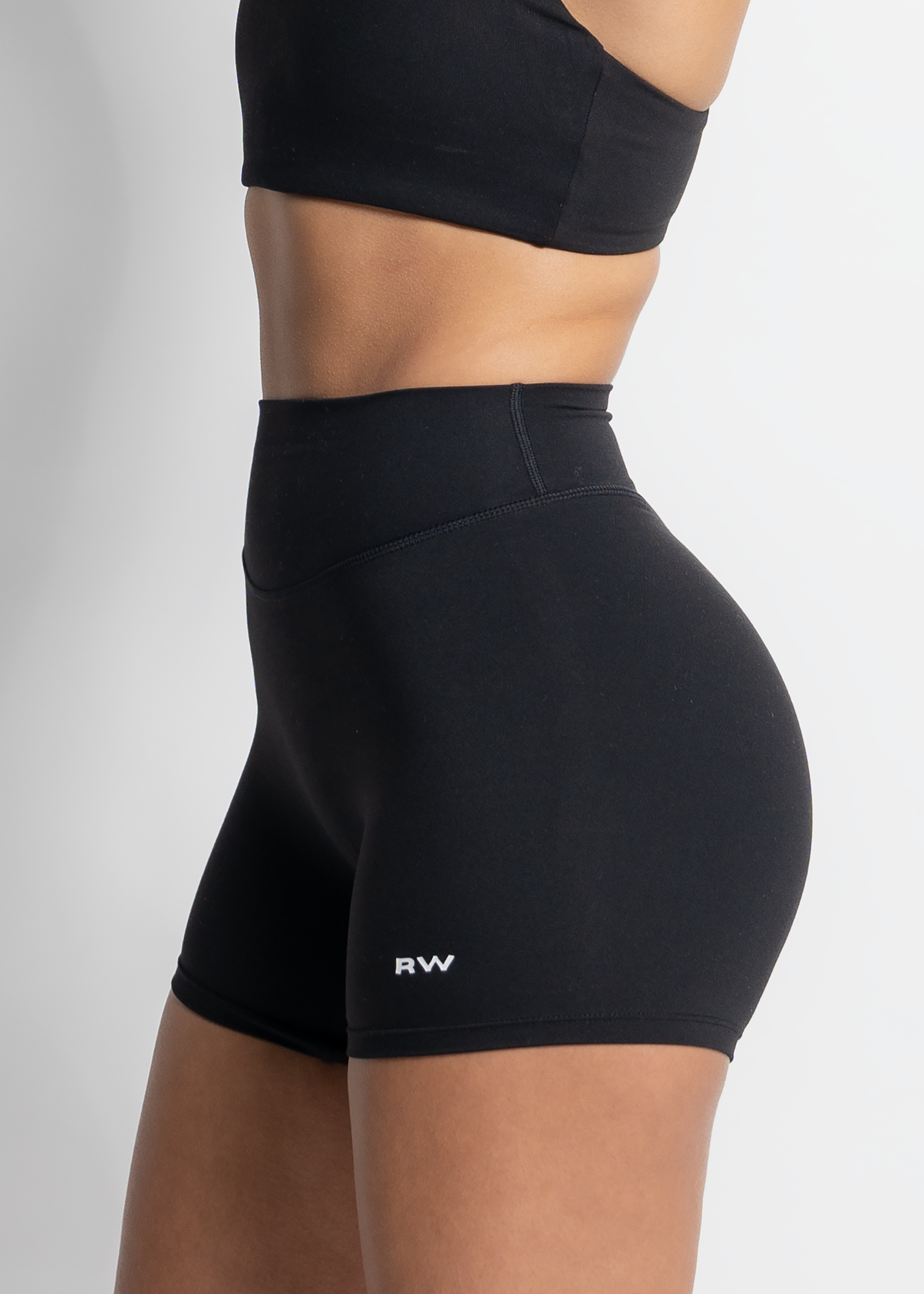 FLOW SHORTS - BLACK