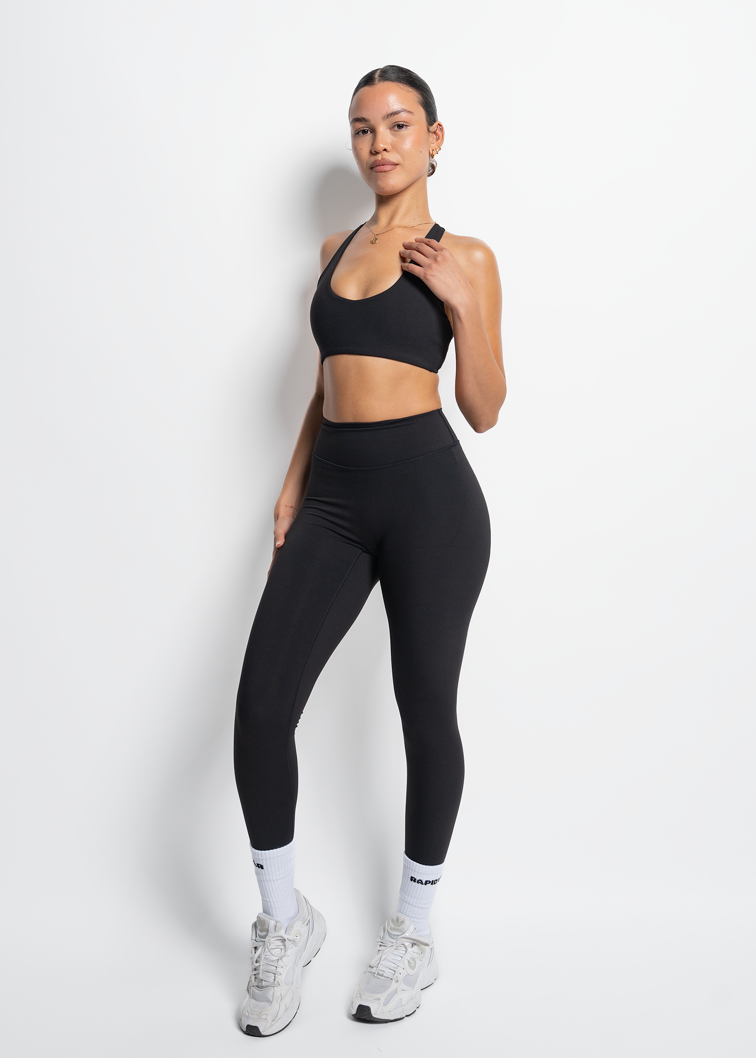 FLOW SPORTS BRA - BLACK