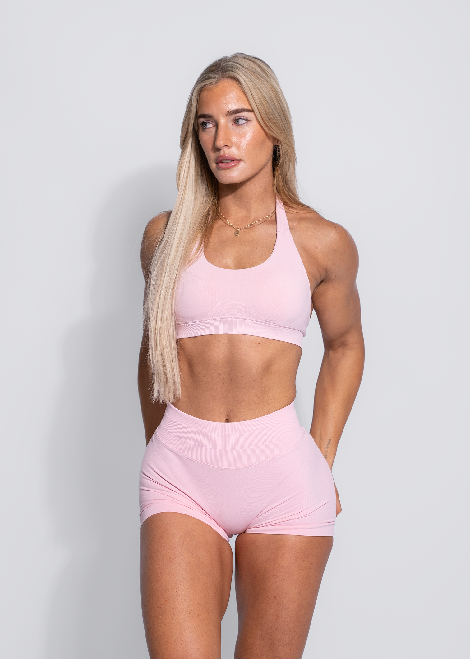 BALANCE HALTER CROP - BABY PINK