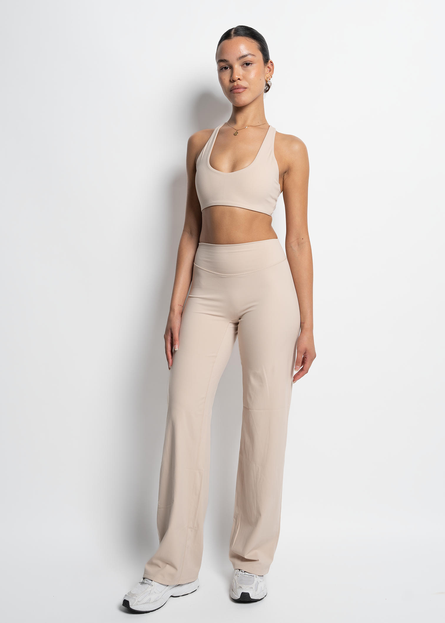 FLOW SPORTS BRA - BEIGE