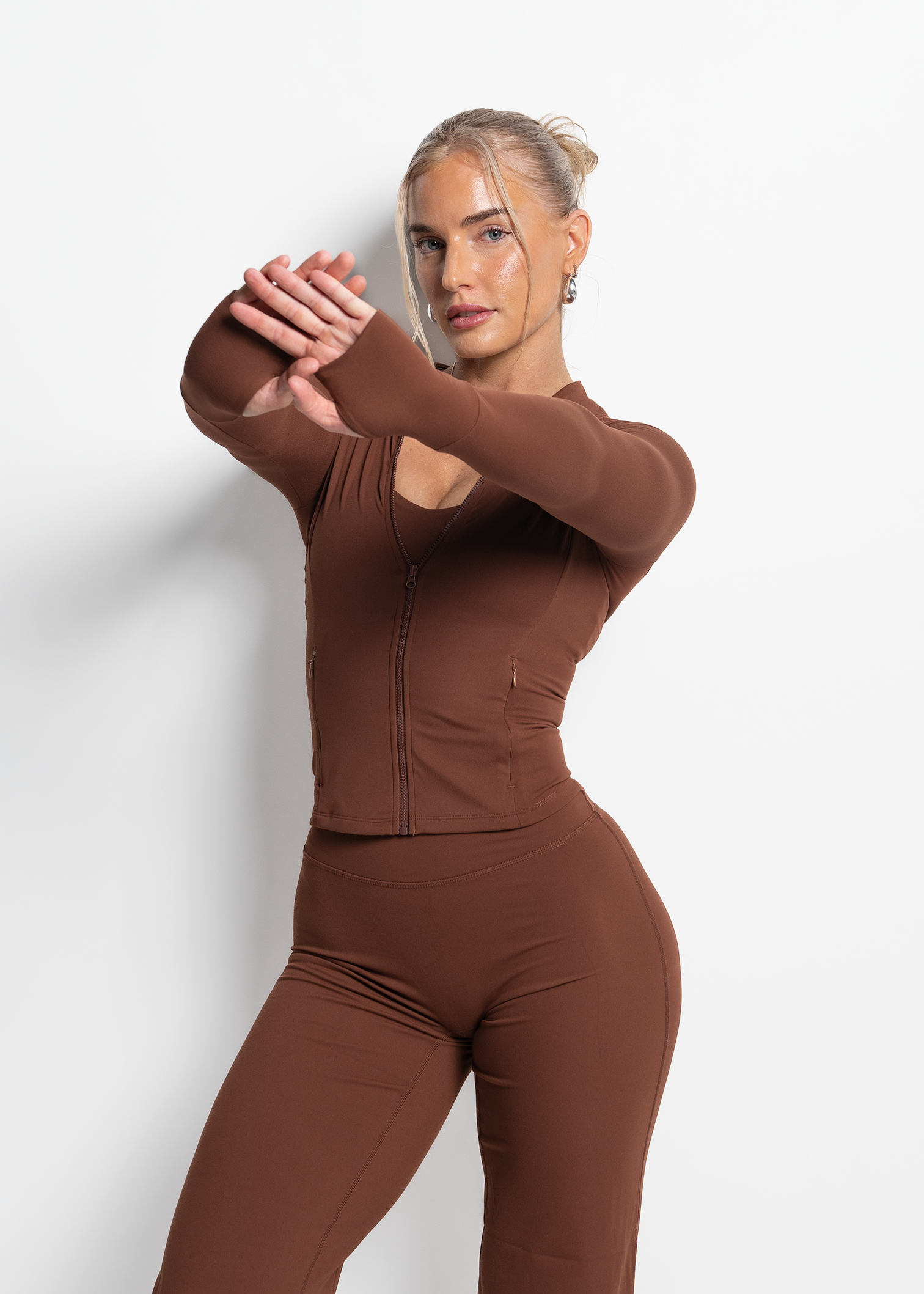 FLOW SILHOUETTE ZIP-UP JACKET - ESSPRESSO