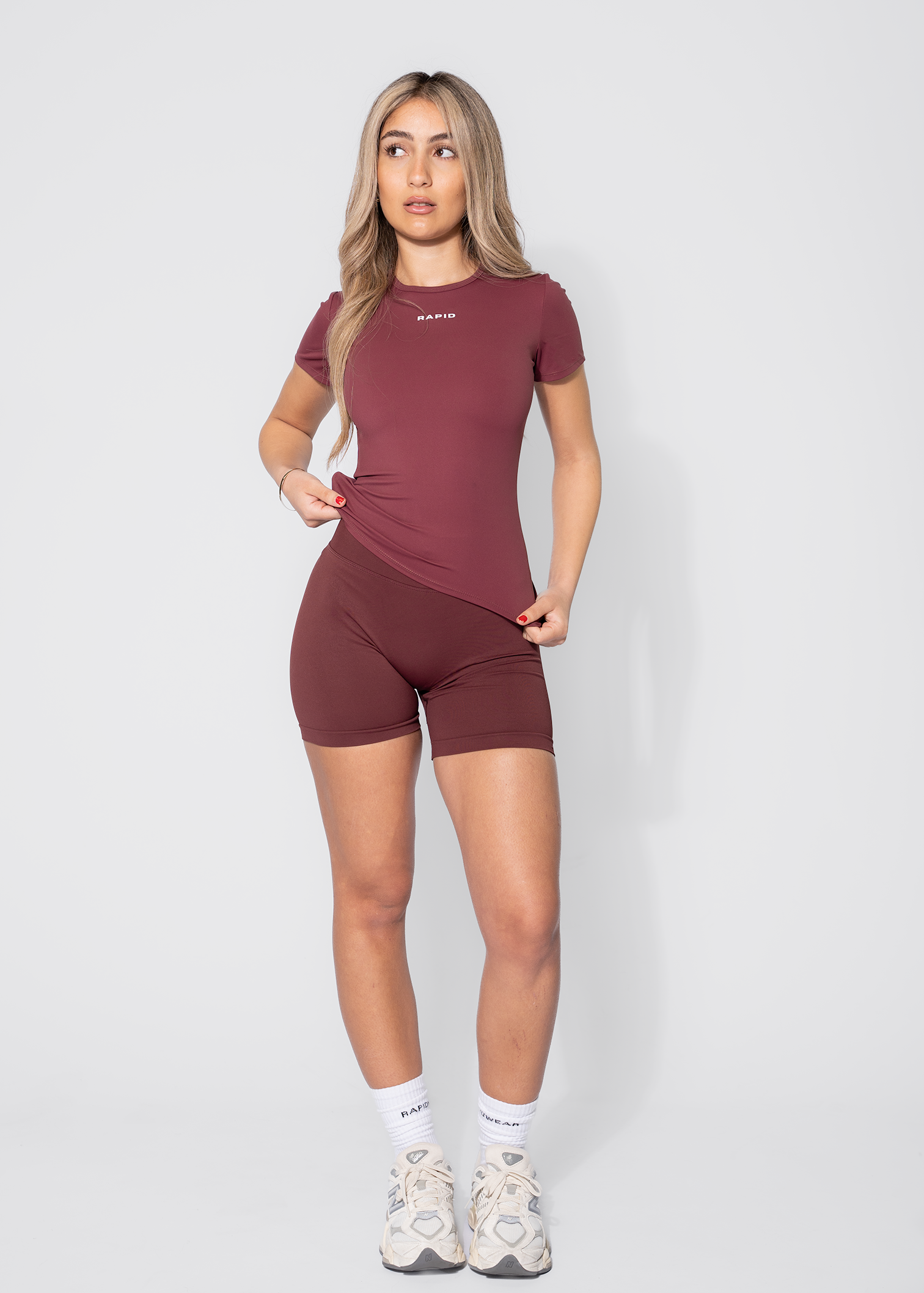 AURA SHORT SLEEVE COMPRESSION TOP - BURGUNDY