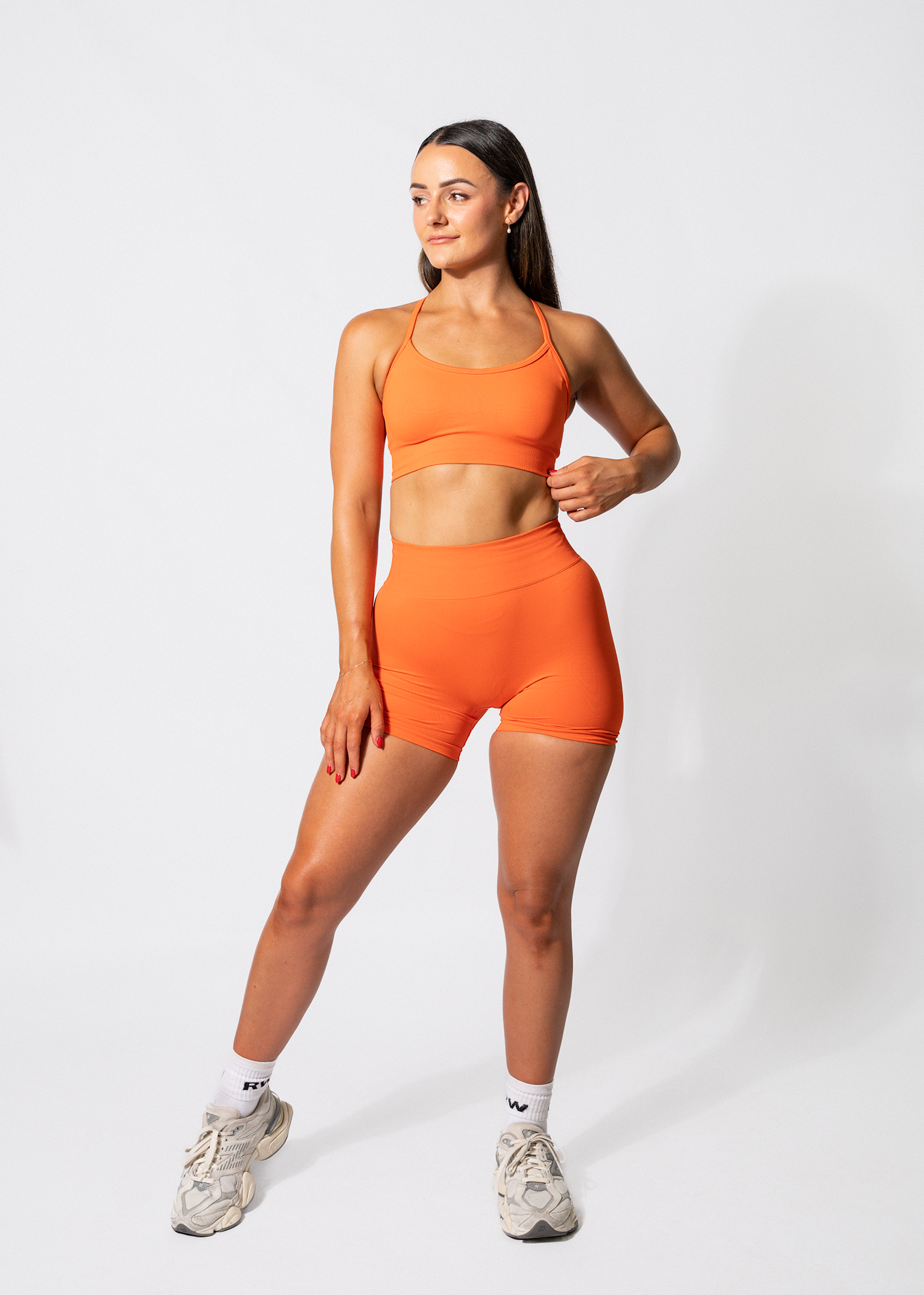 ULTIMATE SCRUNCH SHORTS - NEON ORANGE