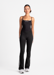 FORM STRIPED FLARES - BLACK