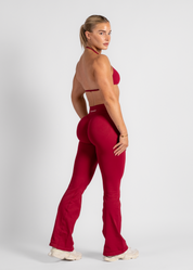 SCULPT SCRUNCH FLARES - BERRY