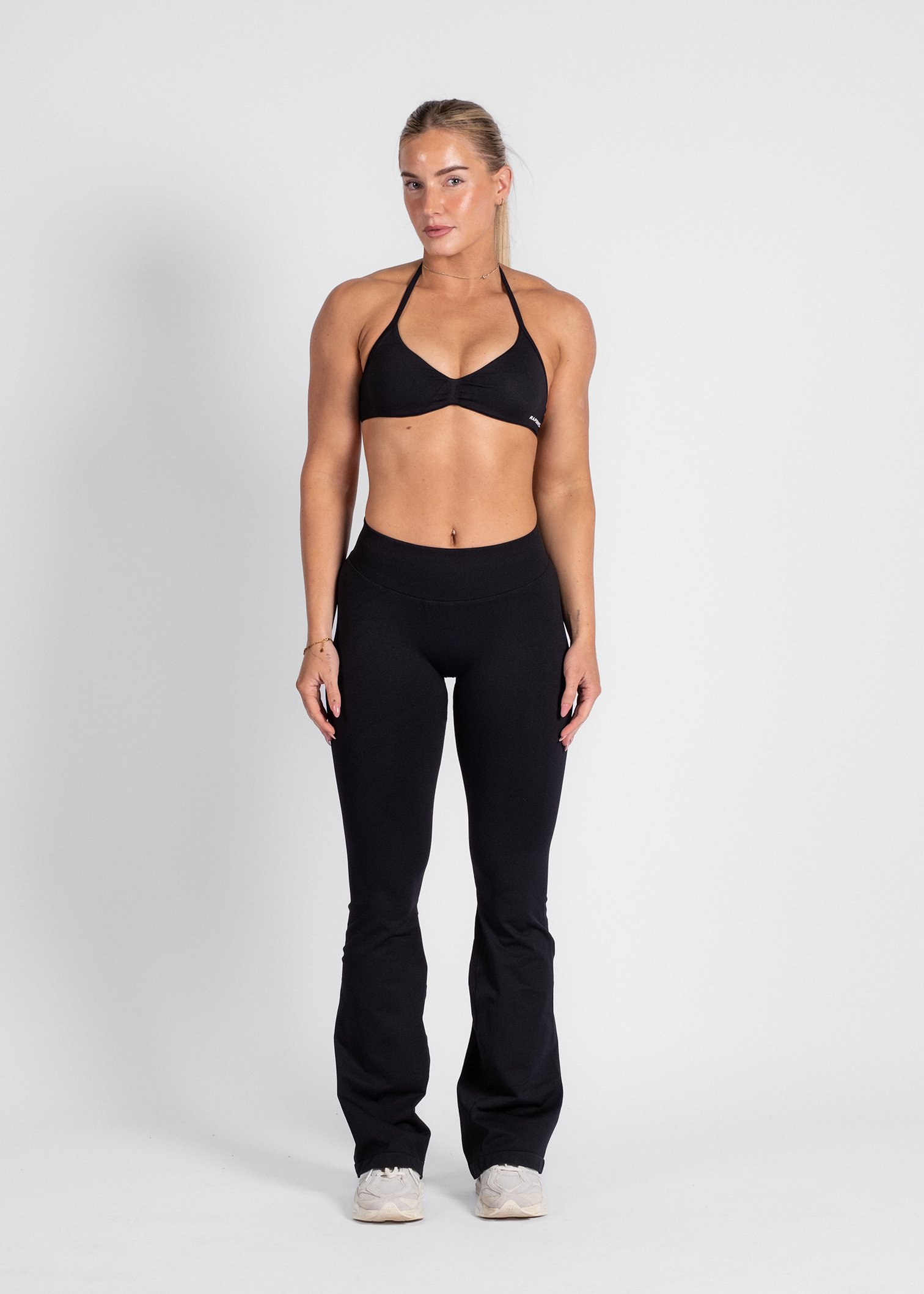 SCULPT SCRUNCH FLARES - BLACK