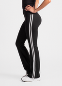 FORM STRIPED FLARES - BLACK